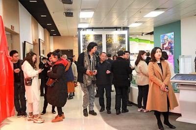 不可小看·霍曉藝術個展 西部文化產業中心招商中心的藝術盛宴